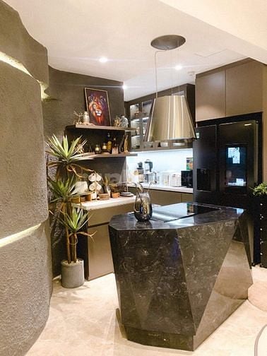 Chính chủ cần bán Sky loft 3pn toà Altaz, full nội thất cao cấp, 11 tỉ