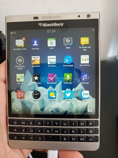 Bán BlackBerry PassPort Silver Edition 