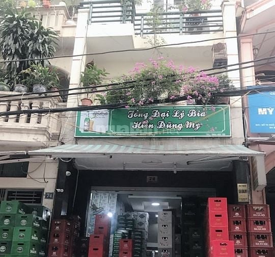 Tuyển nhân viên lái xe chuyên chở bia nước ngọt