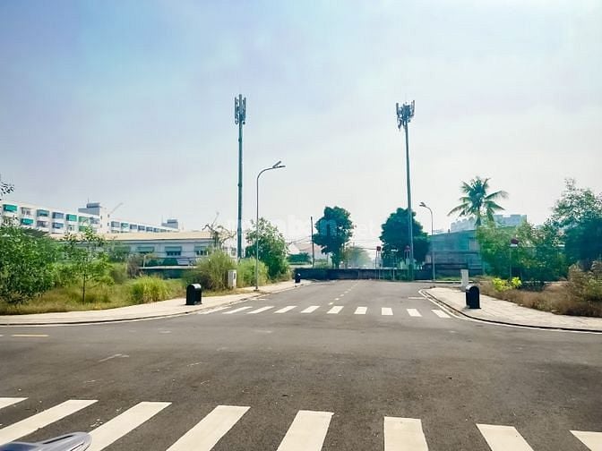 Đất nền Bình Tân kế bên căn hộ Akari City, đã có sổ hồng riêng
