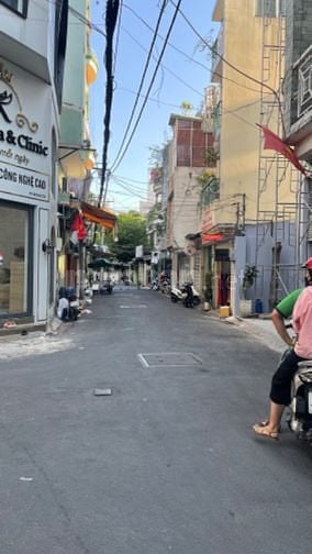 Bán nhà hẻm Lê Văn Sỹ quận Phú Nhuậ
