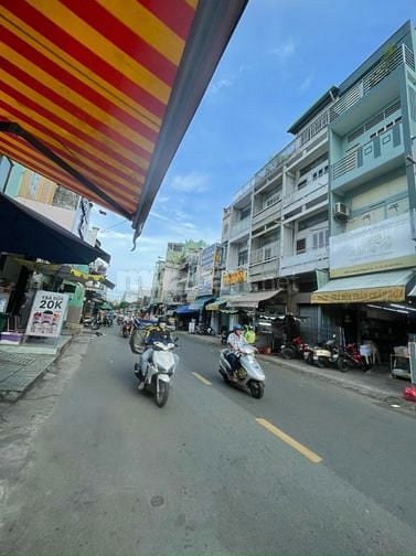 KẸT TIỀN CẦN BÁN GẤP NHÀ MT KINH DOANH CAO XUÂN DỤC Q8