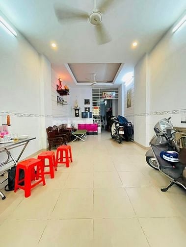 Chủ bán nhà 63m2 đg Phó Cơ Điều Q11 Giá 2tỷ280