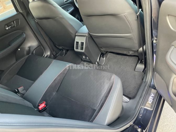 Bán xe honda city RS . Chạy 11000km