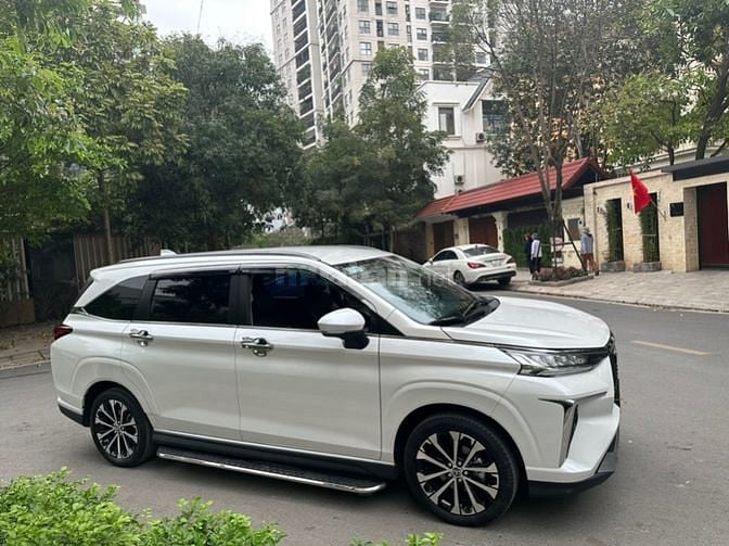 Toyota veloz bản top 2022 đk tháng 3-2023