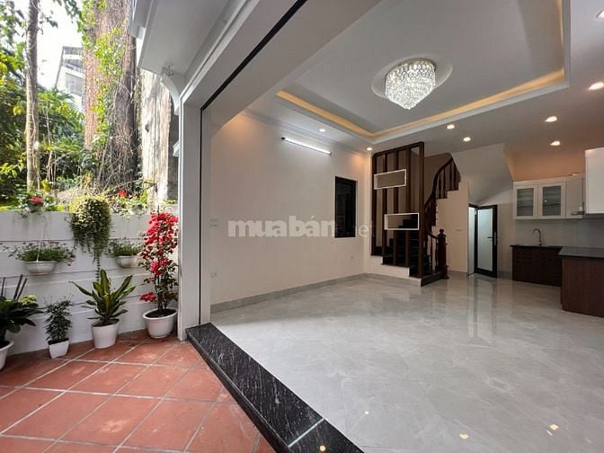 3.95 tỷ, Nhà mới tinh cực thoáng đẹp, Ngõ 38 Xuân La, Tây Hồ