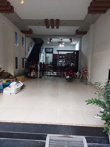 Cho thuê nhà nguyên căn đường TK11 (KDC Hoàng Hải), Bà Điểm, Hóc Môn.