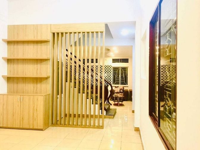 Cho thuê nhà 2,5 tầng mặt tiền quận Sơn Trà đầy đủ nội thất chỉ 10tr