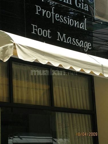 Tuyển Nam, Nữ KTV massage chân bấm huyệt làm tại TT Q..1