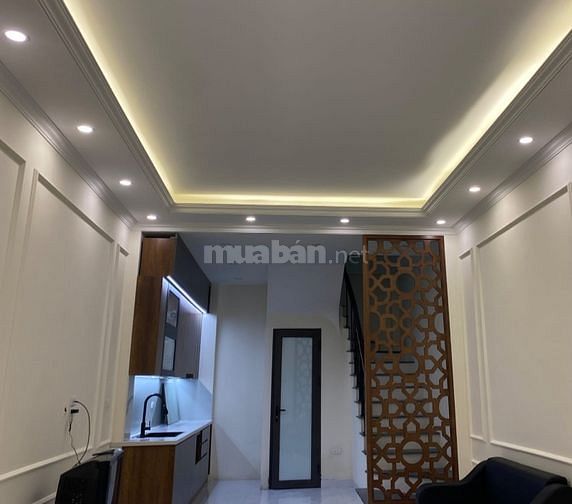 BÁN NHÀ KIM MÃ BA ĐÌNH 38M2*6T PHÂN LÔ,GẦN PHỐ GIÁ 5TỶ65.