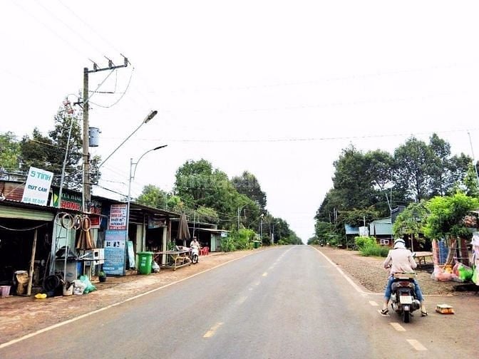 BÁN GẤP . Bán NHANH  lô đất thổ cư ngay kế sân bay An Khương 390 triệu
