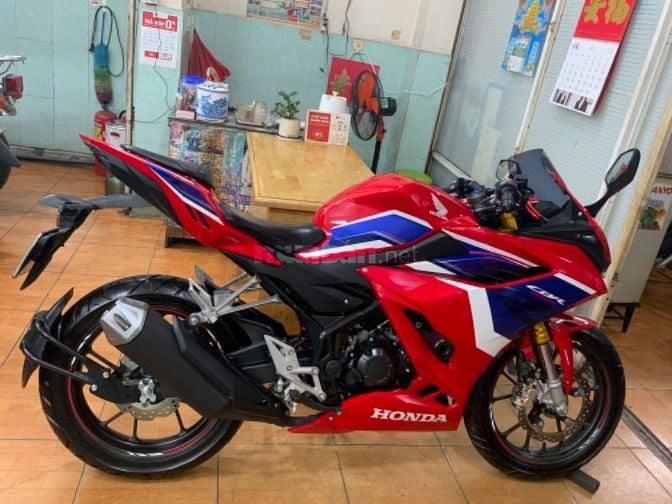 HONDA CBR 150cc,CHÍNH HÃNG,SX 2022,MỚI 99%,ZIN 100%,BẢO HÀNH 2 NĂM 
