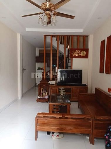 Qúa rẻ, vị trí quá đẹp, nhỉnh 3 tỷ,phố Bạch Mai,LG, KD, 30m, 4T,3 ngủ