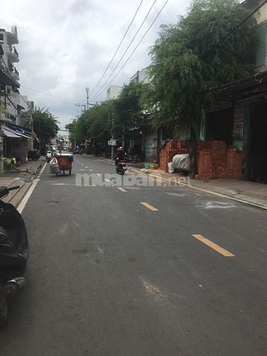 Dọn vào ở luôn nhà mặt tiền đường Tùng Thiện Vương phường 11 quận 8 