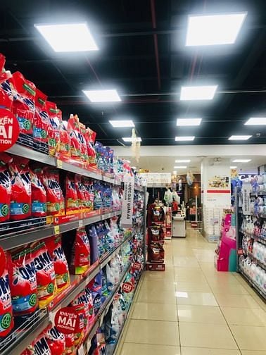 Đang Cần 2 Chị Tạp Vụ Phụ Dọn Dẹp Quầy Hàng Tại Siêu Thị 