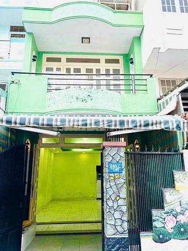 Bán nhà nát rẻ sau căn mặt tiền (4,1x16) 1146/ Quang Trung P8 Gò V