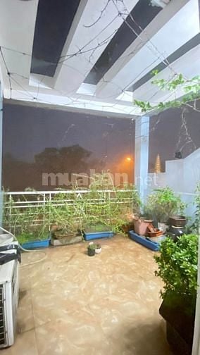 Bán nhà 60m2 mặt đường Bát khối, Long Biên, 4 tầng, 3,5 tỷ 
