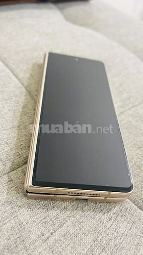 Bán gấp Samsung Fold4 1Tb màu bạc 99% xài kỹ