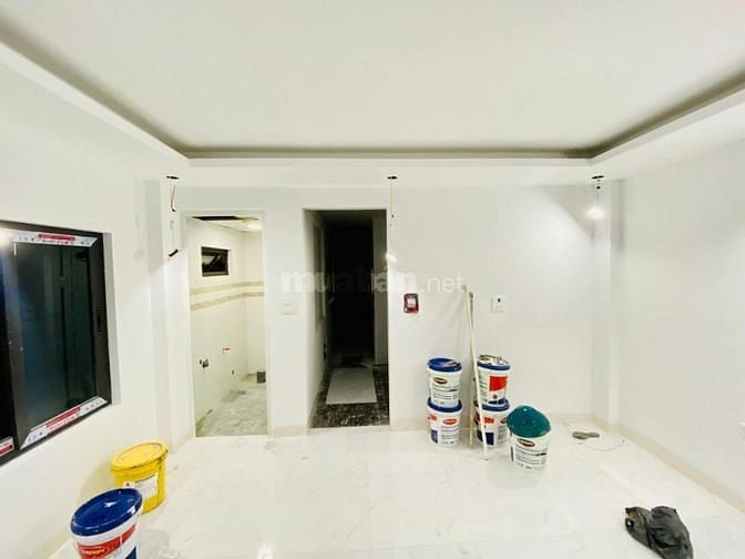 CẦN BÁN TÒA NHÀ DÒNG TIỀN PHỐ TRẦN DUY HƯNG 50 M2, 13 PHÒNG KHÉP KÍN.