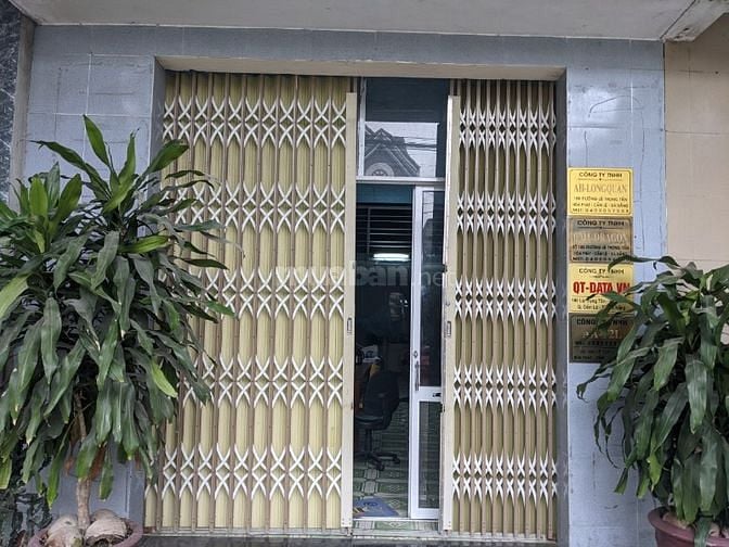 Mặt tiền Lê Trọng Tấn. Ngay sát Tôn Đản. Bán đất tặng nhà.