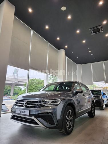 Volkswagen Tiguan facelift nhập khẩu chính hãng.