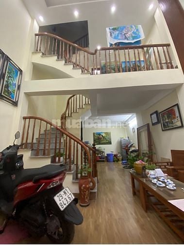 Bán gấp căn nhà xinh tại địa chỉ số 2, Ngõ 11, Y Sơn 2, tổ 8, Đồng Mai