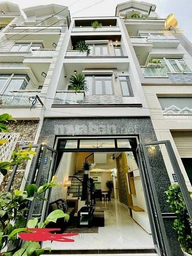 BÁN NHÀ PHẠM VĂN ĐỒNG, Ô TÔ, 30M2 × 5 TẦNG, MT 5.5M, 4.6 TỶ