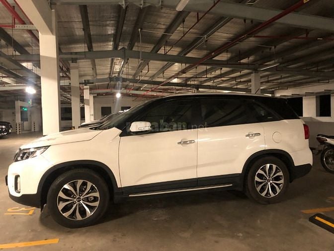 Xe Kia Sorento GAT 2018 - TPHCM (xe gia đình ít sử dụng cần bán)