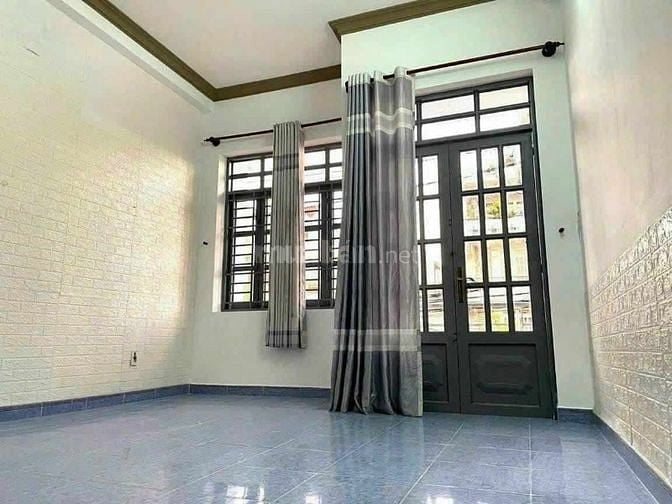 Bán nhà mặt tiền Đại lộ 3, Phước Bình, Q9, 92m2, 3 tầng, hoàn công đủ.