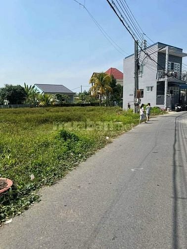 - Đất Mặt Tiền đường Nhựa thuộc Phường 5 TP mỹ Tho TG - Diện Tích 4x40