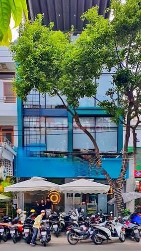 Cho thuê nhà ngang 8m mặt tiền Đồng Nai, Quận 10 