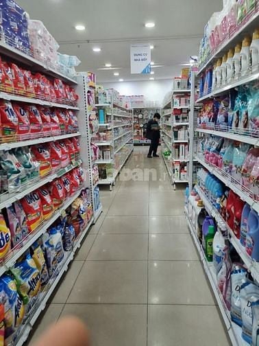 Siêu thị mini cần tuyển nhân viên làm tại đường Tên Lửa