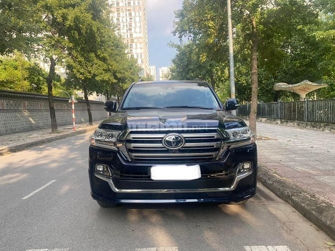 Bán Toyota Land Cruiser 4.6 VX-S Trung đông, Model 2016, xe siêu mới.