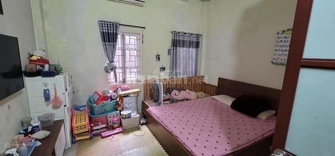 Bán nhà trong khu Bách Khoa ô tô đỗ cửa, tiện KD 4 tầng 85m2 gía 10 tỷ