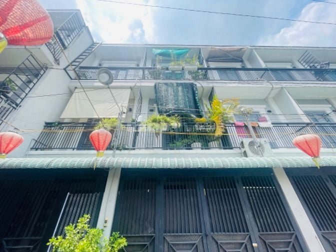 Sổ Hồng Nhà Quận 12 Diện Tích khủng Bao Pháp Lí Chuẩn