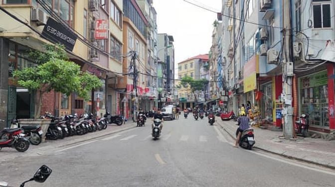  MẶT PHỐ TÔN THẤT TÙNG, TAM KHƯƠNG, 70M,8T,MT7,5m, Ô TÔ ,VỈA HÈ,26 TỶ.