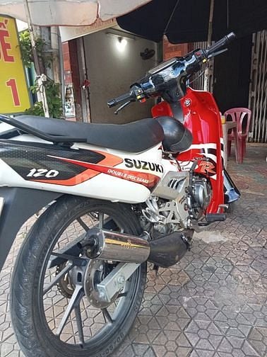 Cần bán xe Suzuki Sport đỏ đen