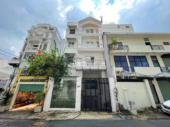 Bán nhà Trần Nhật Duật quận 1 dt 4,1x17 nhà 5 tầng bán 21 tỷ 