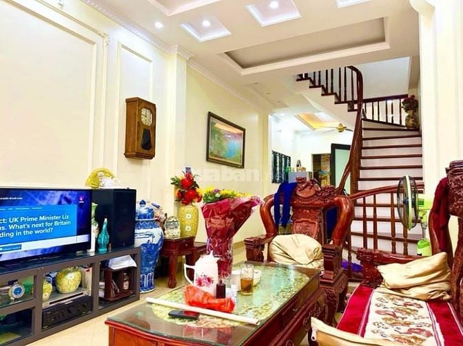 Hơn trăm triệu/m 59m2, 5 tầng mới xây, MT 4m, 6,2 tỷ. Kim ngưu HBT