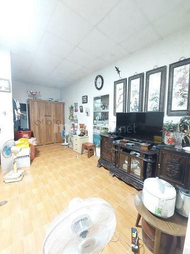 Tôi cần bán nhanh nhà lô góc, hiếm nhà bán, gần Đại học Bách Khoa
