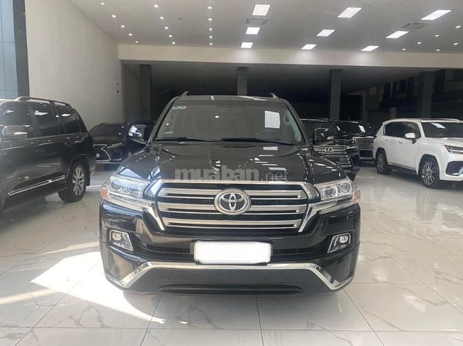 Bán Toyota Land Cruiser 4.6V8, Model 2020, 1 chủ từ mới, xe chạy ít.