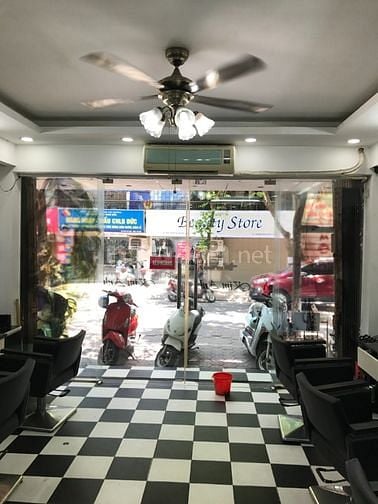 Salon tóc tuyển 5 nữ phụ, lương 8-10triệu+ ăn trưa+% hấp tóc+ % bán SP