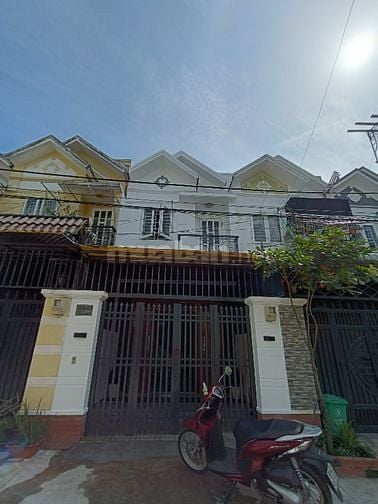 Nhà hẻm 8m, khu dân cư an ninh TX33 Quận 12