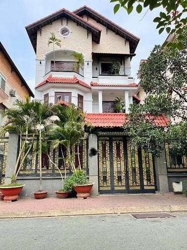 Hiếm! Biệt Thự Đẳng Cấp Him Lam Trung Sơn 12.5M x 20M Hạ 20 tỷ