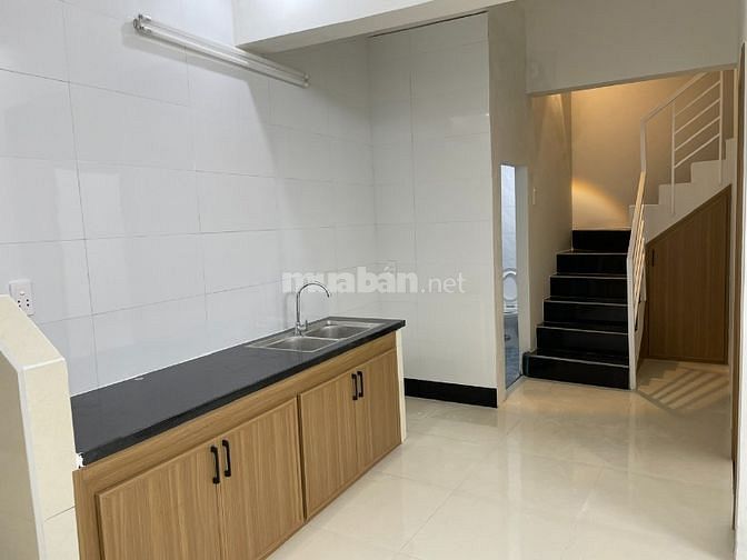 Bán nhà 2 tầng mê đúc, đầy đủ công năng, nhà mới 90%, giá 2 tỷ 150tr