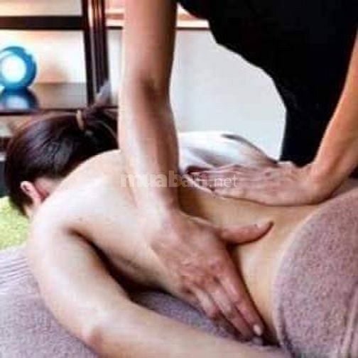 Phục vụ massage cho nữ tại TPHCM 