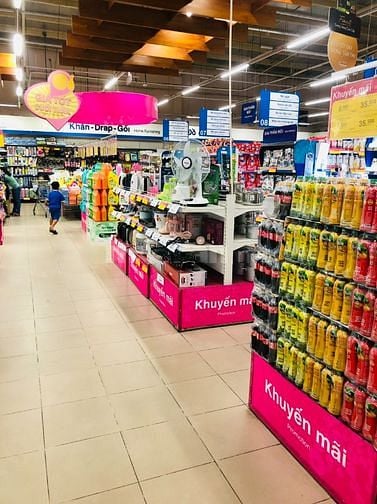 Tuyển gấp LDPT làm việc ở siêu thị dịp noel và tết 