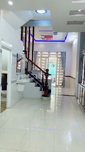 Nhà mới hẻm xe tải đường Phạm Văn chiêu p9 