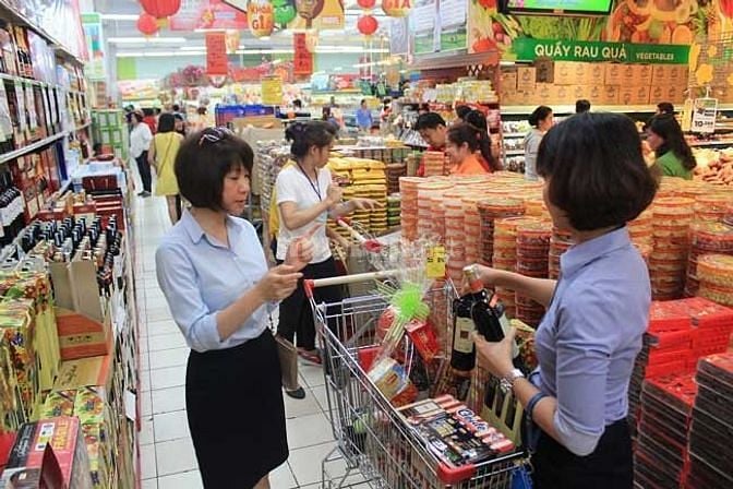 Tuyển LĐPT 2024(nhân viên phụ đứng bán hàng)