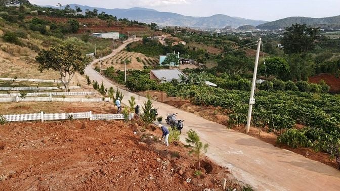 Đất Thị Trấn, MT đường 5m có sẵn thổ cư Gần nhựa DT725 Giá rẻ